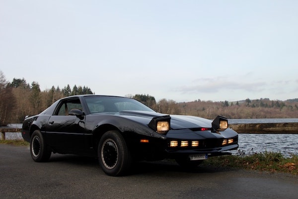 Knight Rider - das bekannte Auto aus der Serie und dem Film mit David Hasselhoff